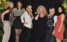 Charlene und die fünf Kandidatinnen