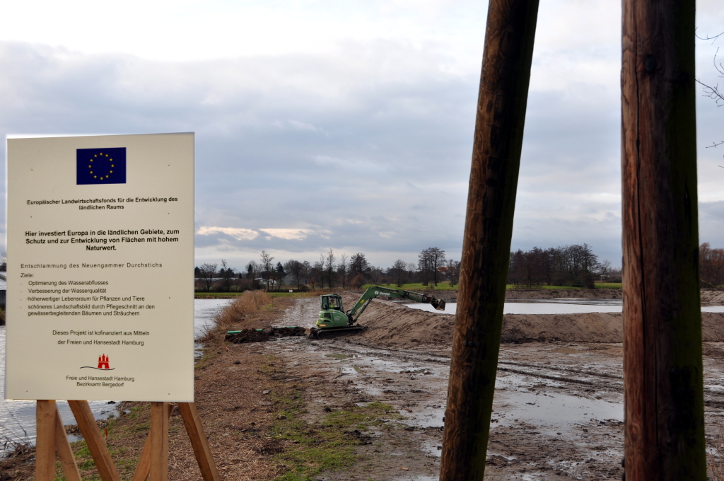 Spülfelder, Kleiverwallung, Baggerarbeiten, am Neuengammer Durchstick Spülfelder, Kleiverwallung, Baggerarbeiten, am Neuengammer Durchstick