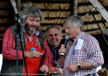Torkild Hinrichsen, Heinz-Werner Hars, Ernst Korth eröffneten das 13. Erdbeerfest